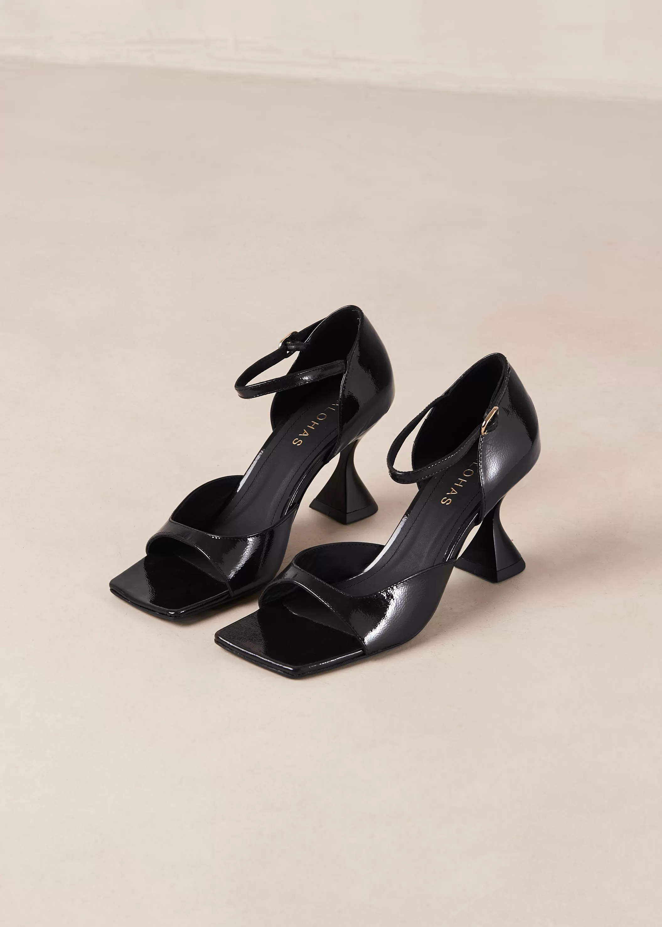 Beijos Onix Black Coffee Leather Sandals