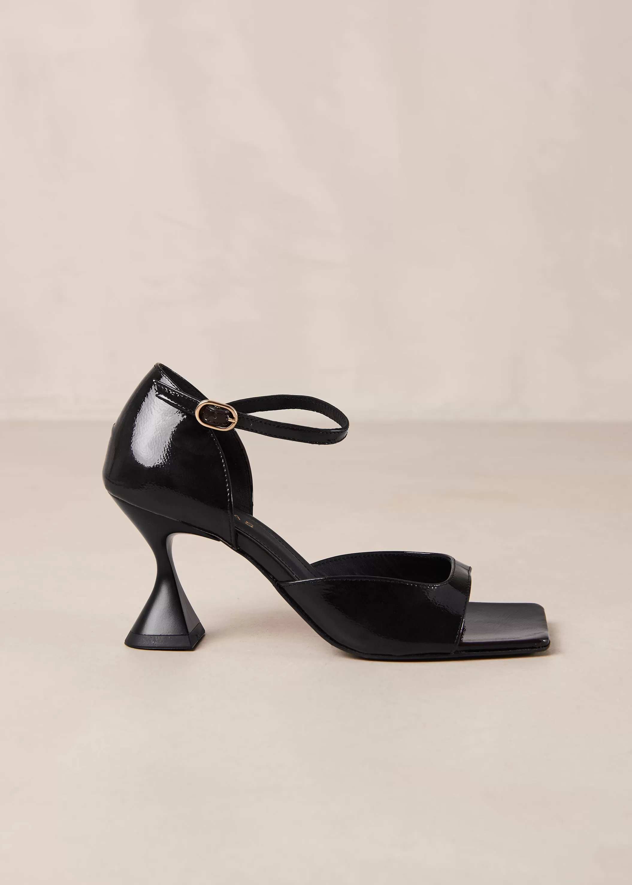 Beijos Onix Black Coffee Leather Sandals