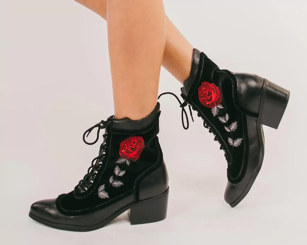 Black Victorian 8-Eye Rose Pointed Anarchic Heel